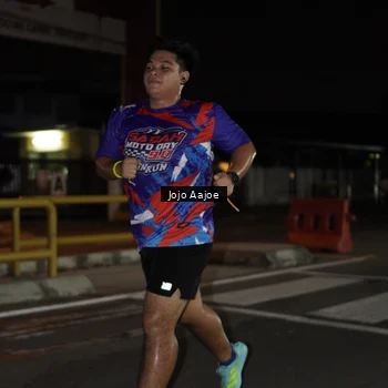 Runner Photo 6054565