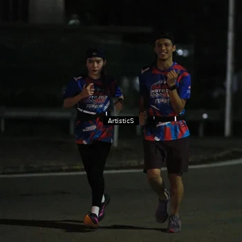 Runner Photo 6054578