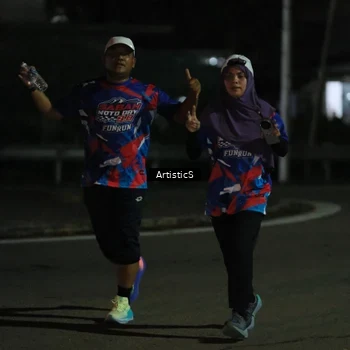 Runner Photo 6054579