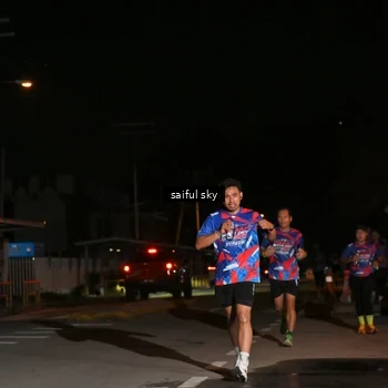 Runner Photo 6054609
