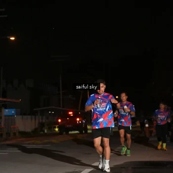 Runner Photo 6054612