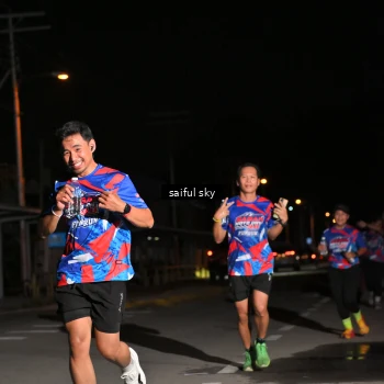 Runner Photo 6054618