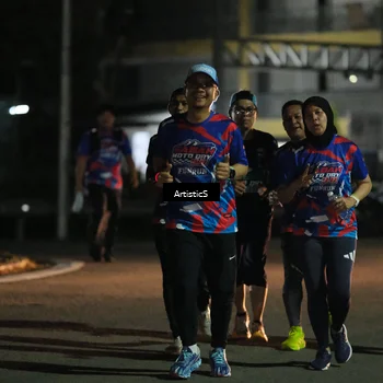Runner Photo 6054673