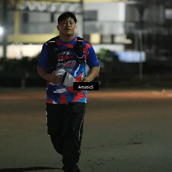 Runner Photo 6054692