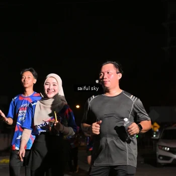Runner Photo 6054812