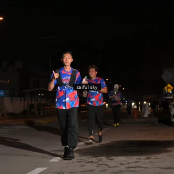 Runner Photo 6054840
