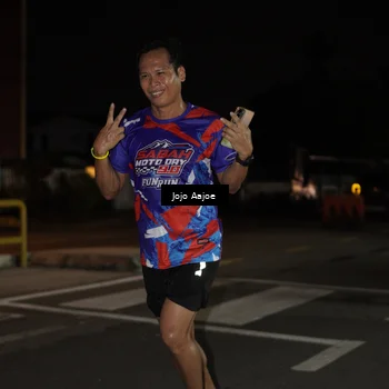 Runner Photo 6054859