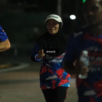 Runner Photo 6054870