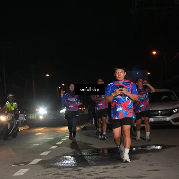 Runner Photo 6054900
