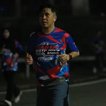 Runner Photo 6054901