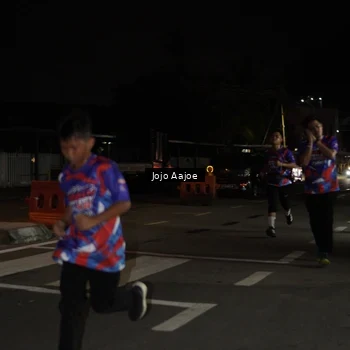 Runner Photo 6054930