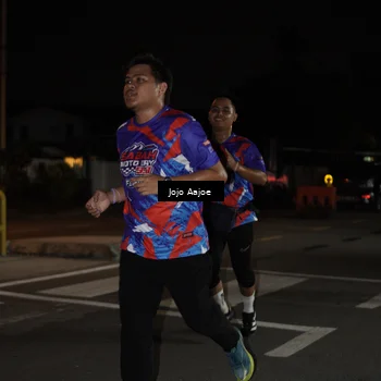 Runner Photo 6054999
