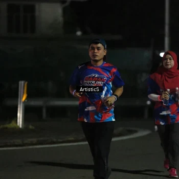 Runner Photo 6055021