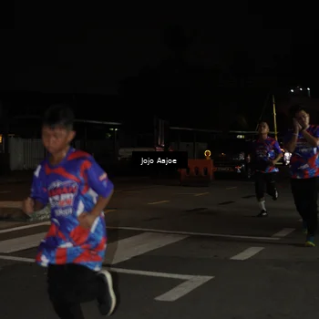 Runner Photo 6055040