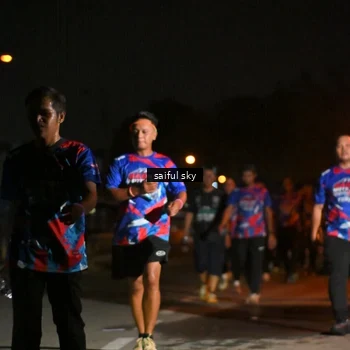 Runner Photo 6055062