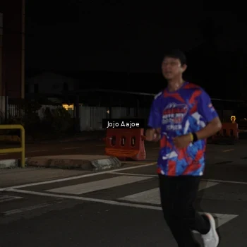 Runner Photo 6055076
