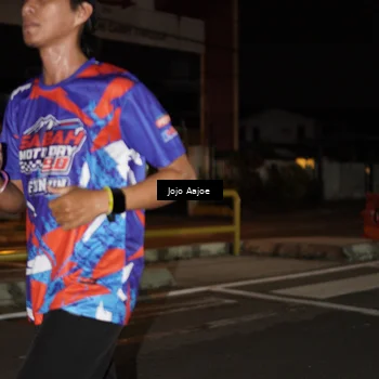 Runner Photo 6055105