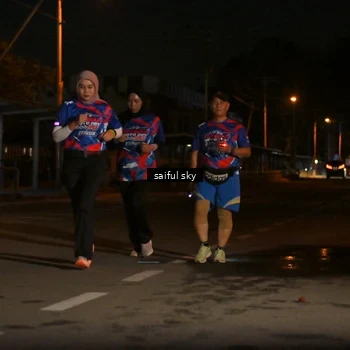 Runner Photo 6055123