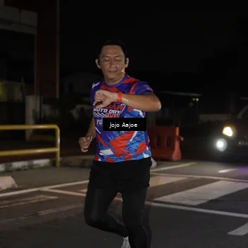 Runner Photo 6055222