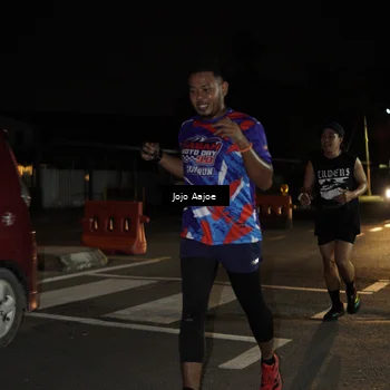 Runner Photo 6055228