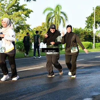 Runner Photo 6055349