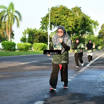 Runner Photo 6055396