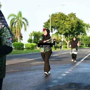 Runner Photo 6055422