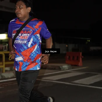 Runner Photo 6055443