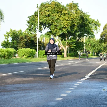 Runner Photo 6055450