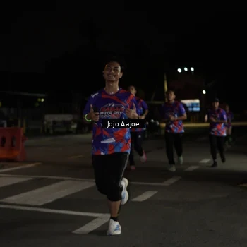 Runner Photo 6055453