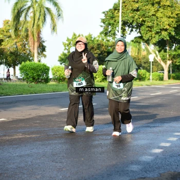 Runner Photo 6055465