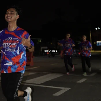 Runner Photo 6055472