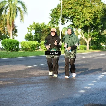 Runner Photo 6055473