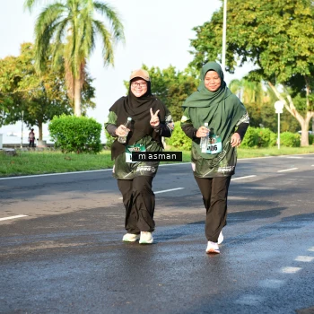 Runner Photo 6055479
