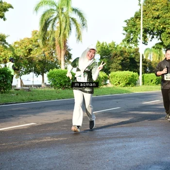 Runner Photo 6055480