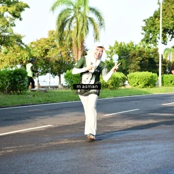 Runner Photo 6055486