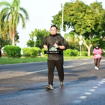 Runner Photo 6055493