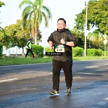Runner Photo 6055497
