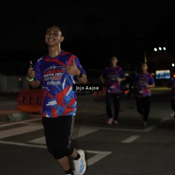 Runner Photo 6055502