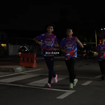 Runner Photo 6055512