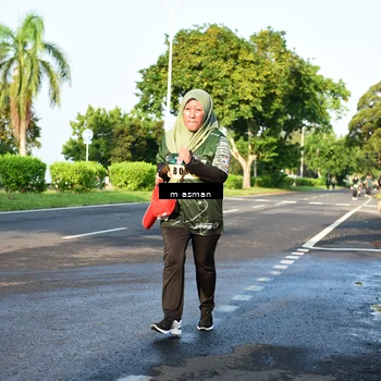 Runner Photo 6055523
