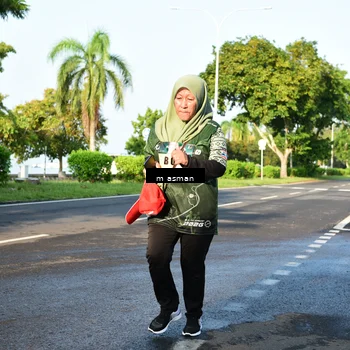 Runner Photo 6055533