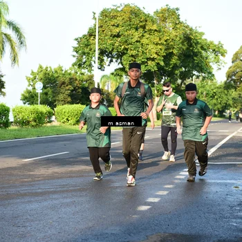 Runner Photo 6055535