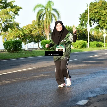 Runner Photo 6055537