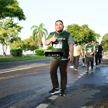 Runner Photo 6055608