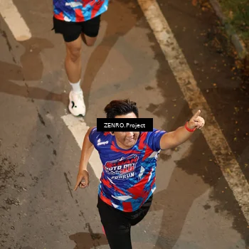 Runner Photo 6055618