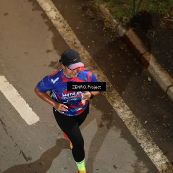 Runner Photo 6055624