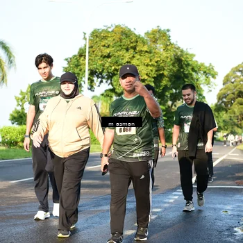 Runner Photo 6055628