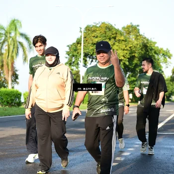 Runner Photo 6055629