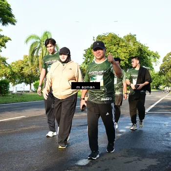 Runner Photo 6055641